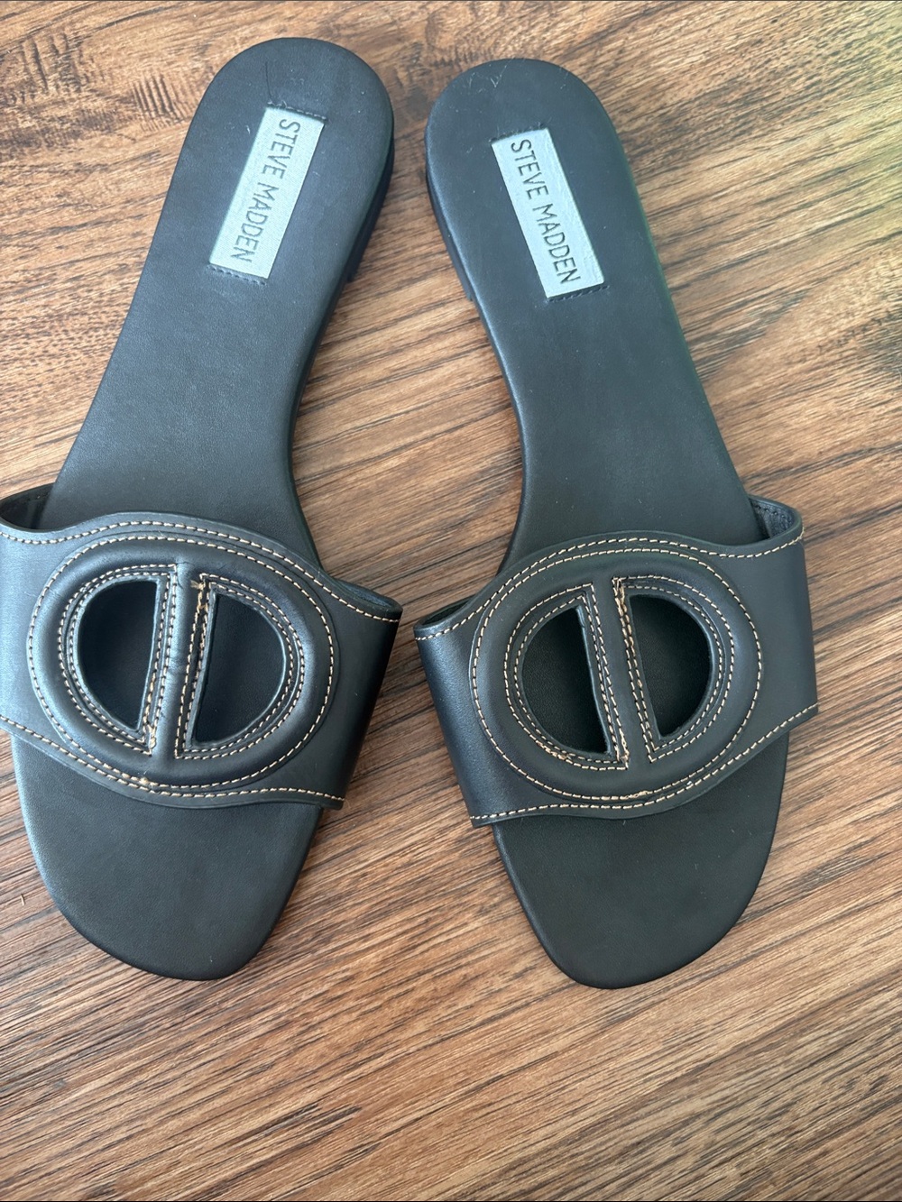 Steve Madden Black Slide Sandals with Contrast Stitching